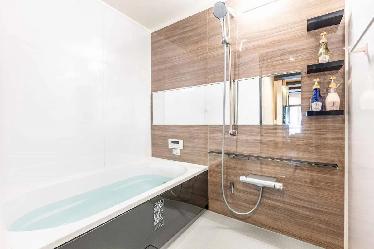 Image 5 of Bijou Suites Applause