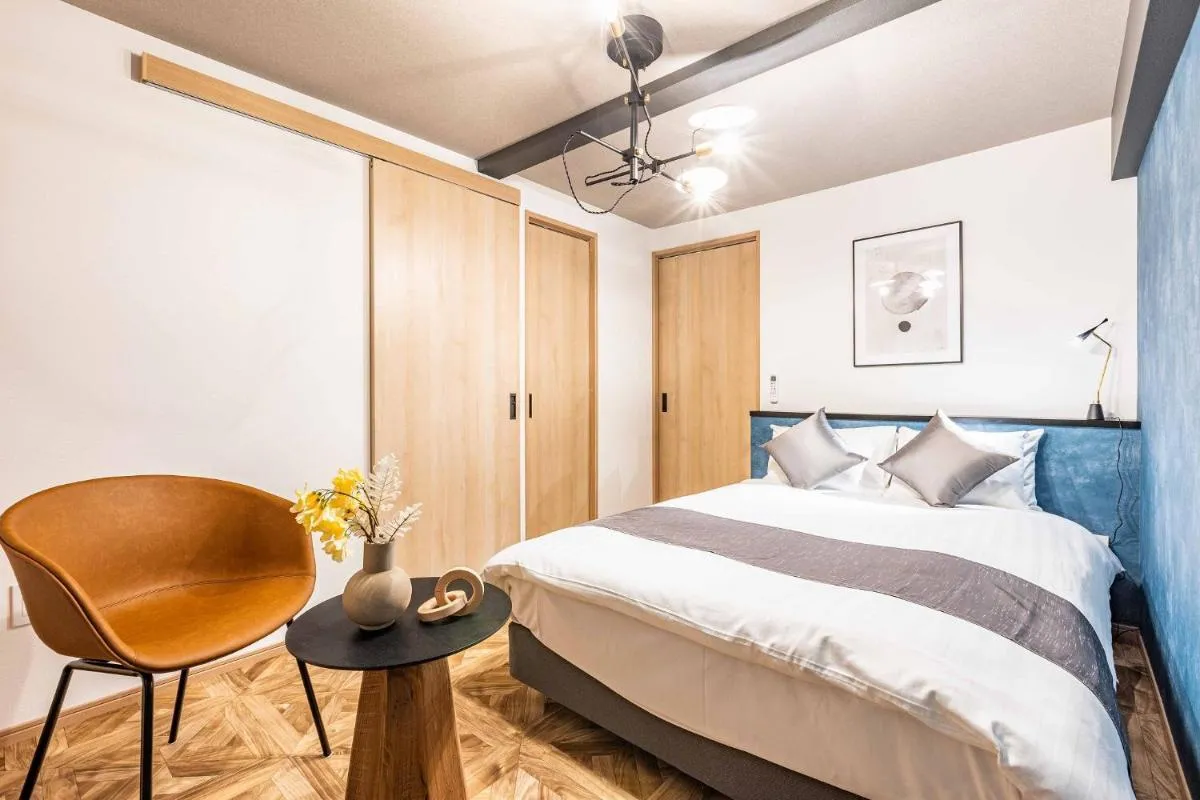 Image 2 of Bijou Suites Applause