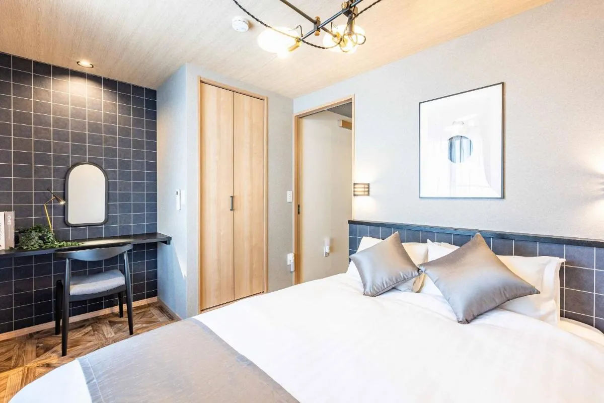 Image 6 of Bijou Suites Applause