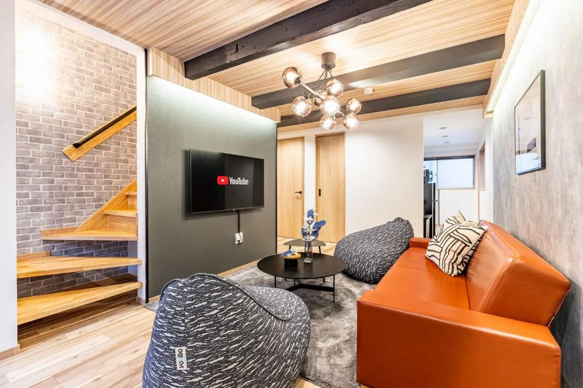 Image 4 of Bijou Suites Applause