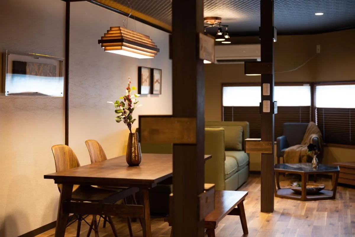 Image 2 of Bijou Suites Goen