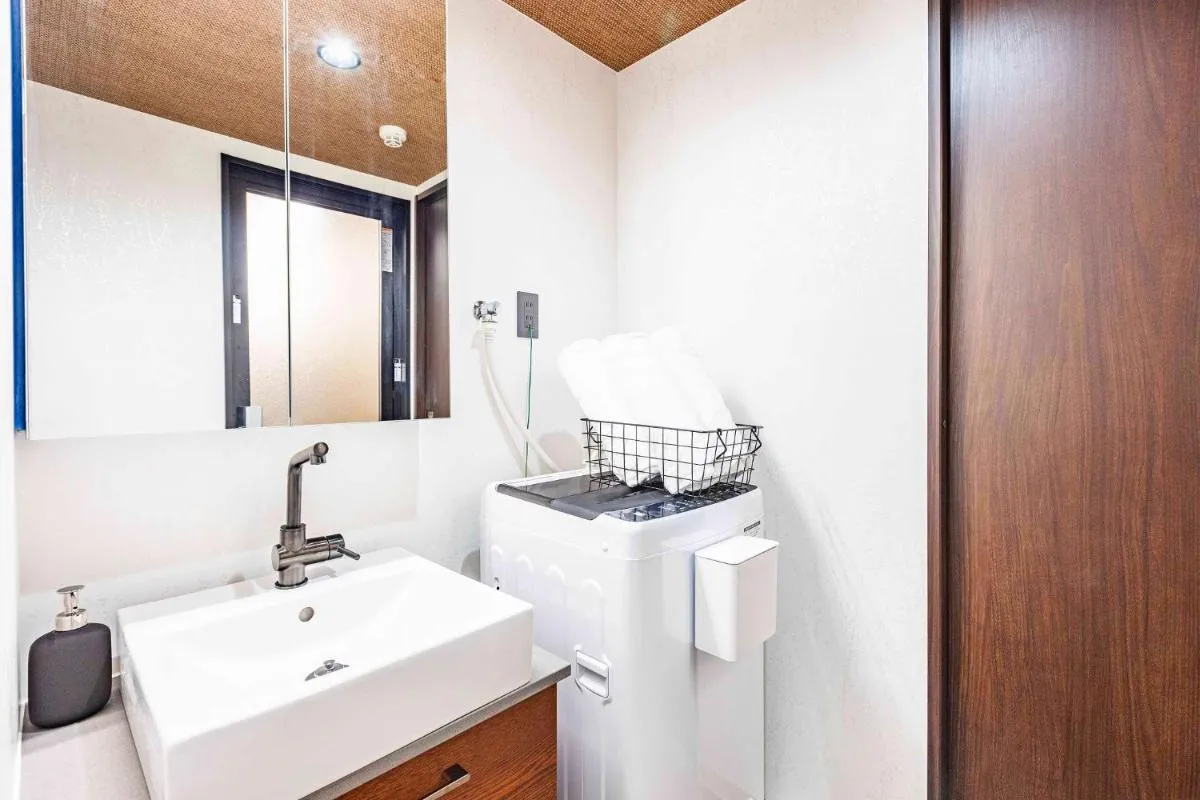 Image 2 of Bijou Suites Serenity