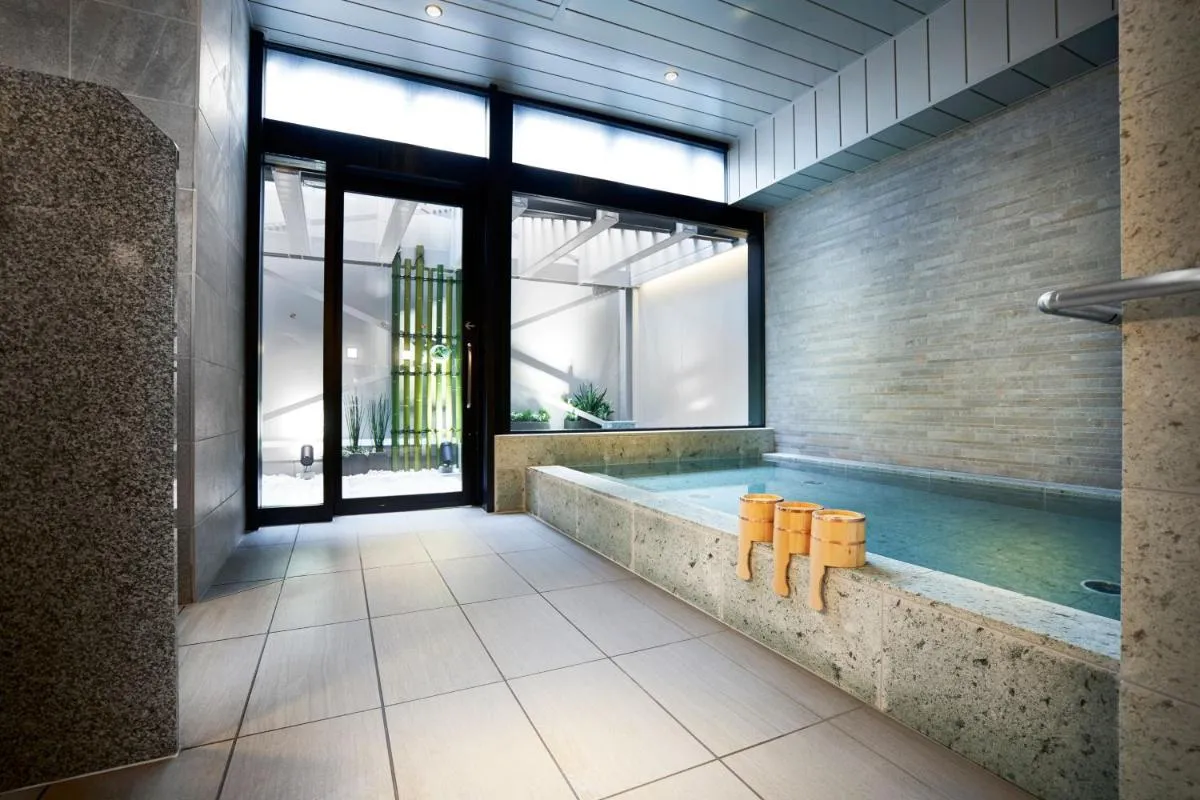 Image 3 of Courtyard by Marriott Osaka Honmachi
