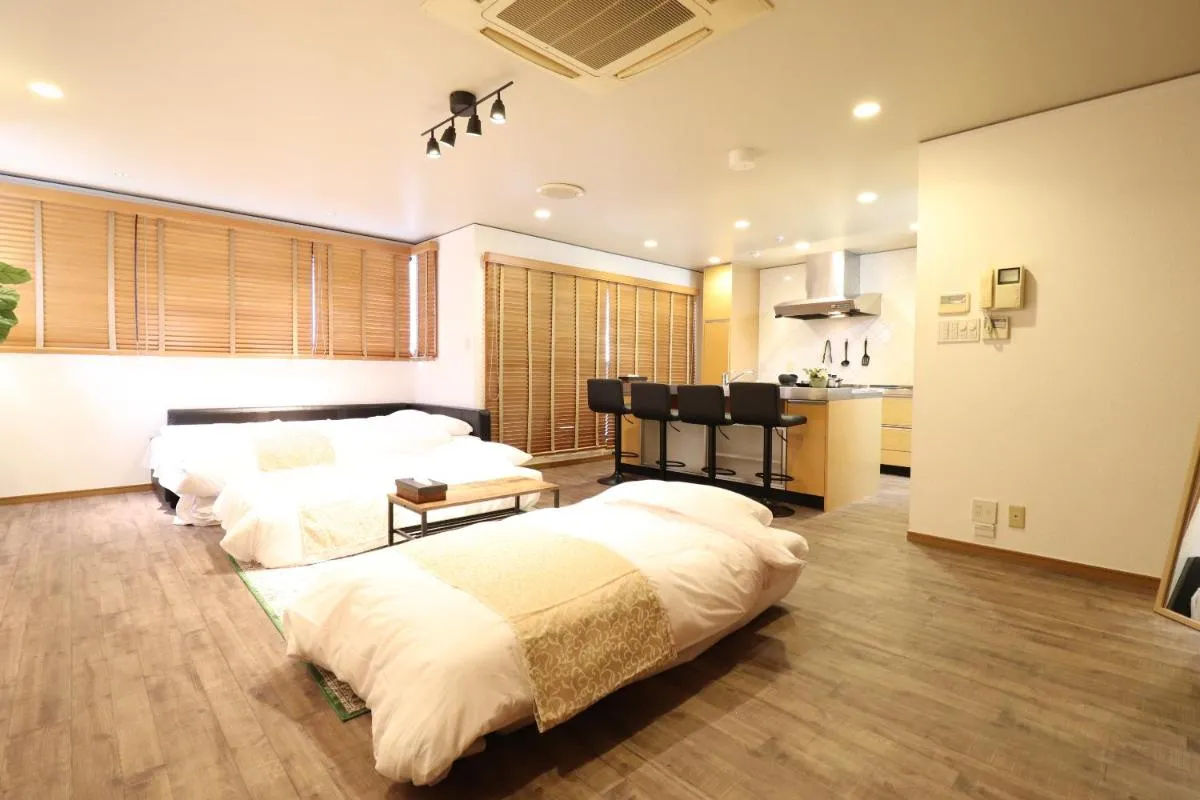 Image 3 of Crane Court KitaHorie