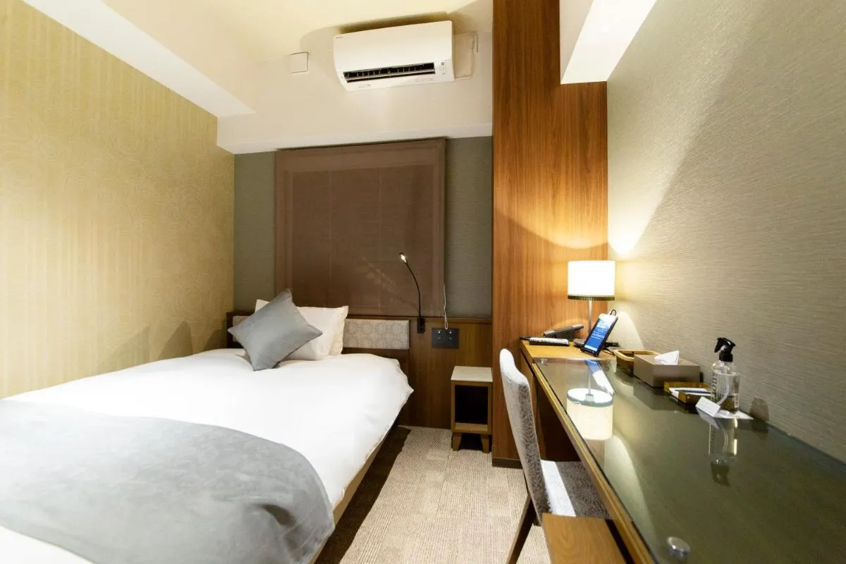 Image 6 of HOTEL HILLARYS Shinsaibashi