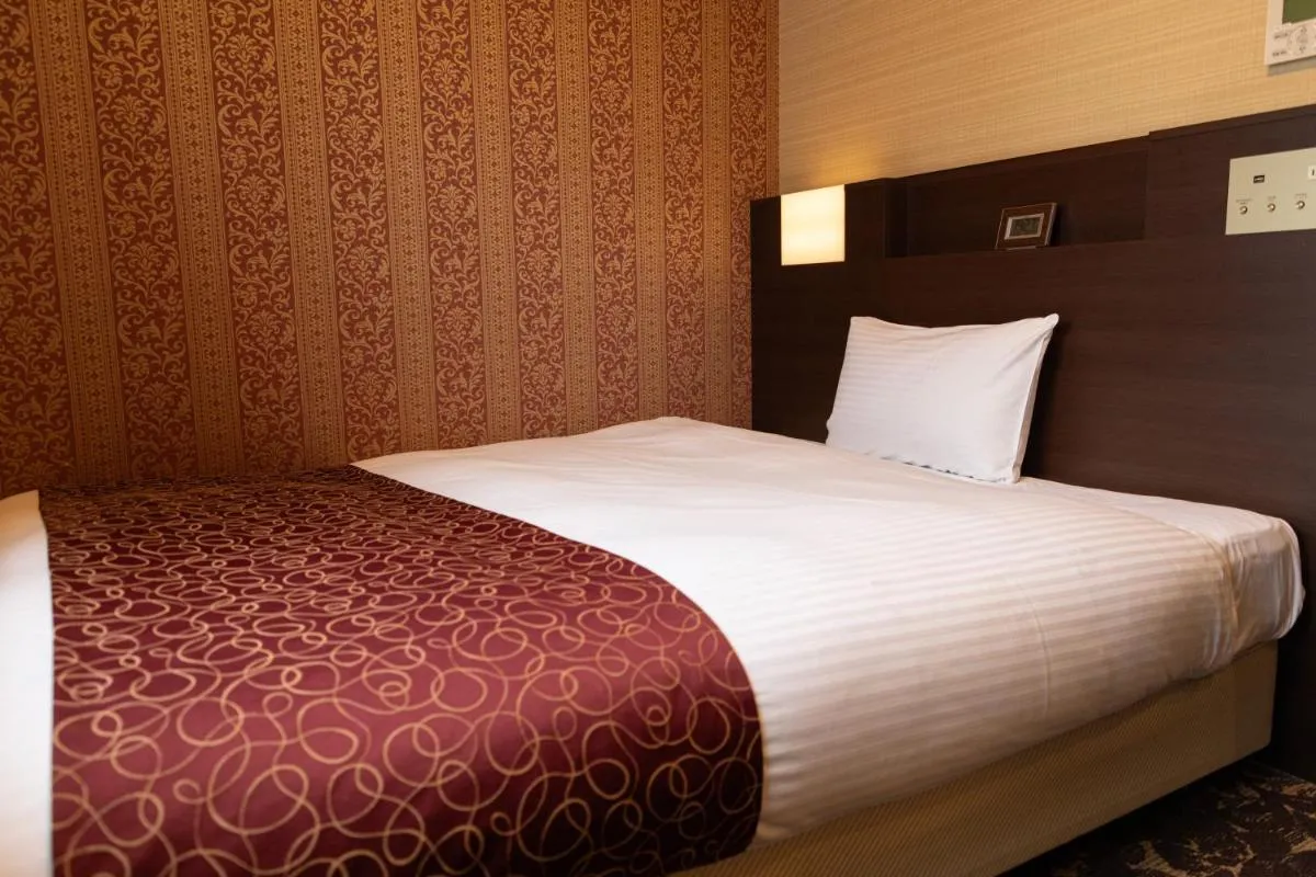 Image 6 of Hotel. Links Namba