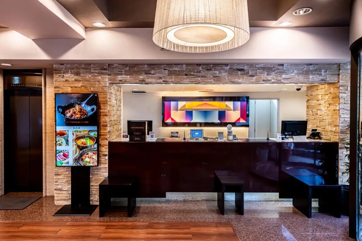 Image of Hotel Sun White