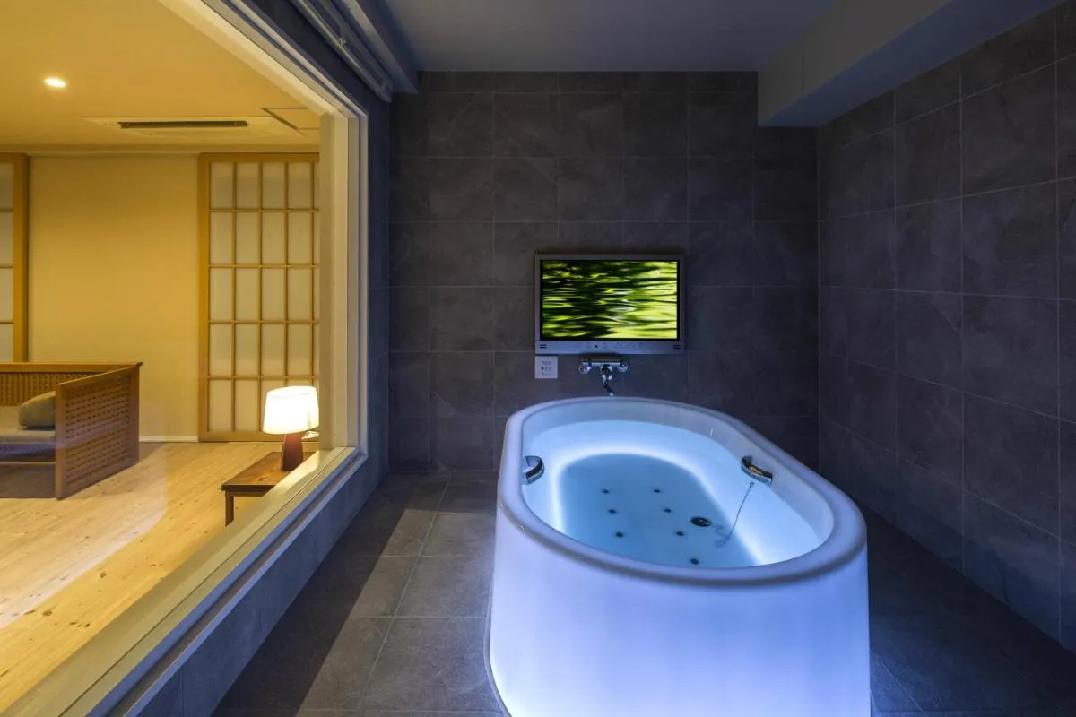 Image 2 of Hotel The Grandee Shinsaibashi