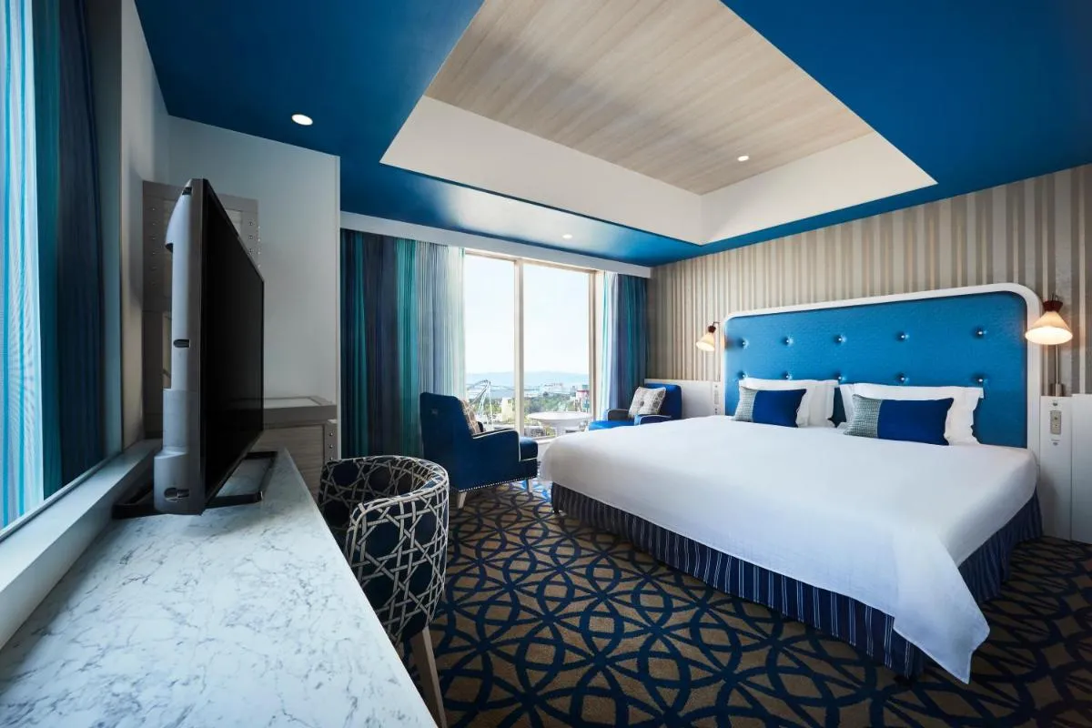 Image 3 of Hotel Universal Port