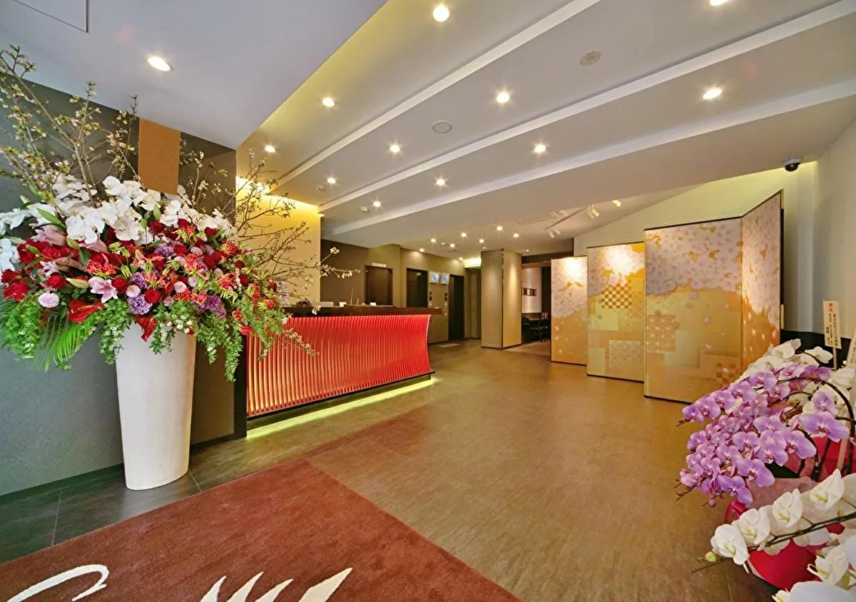 Image 2 of Kuromon Crystal Hotel
