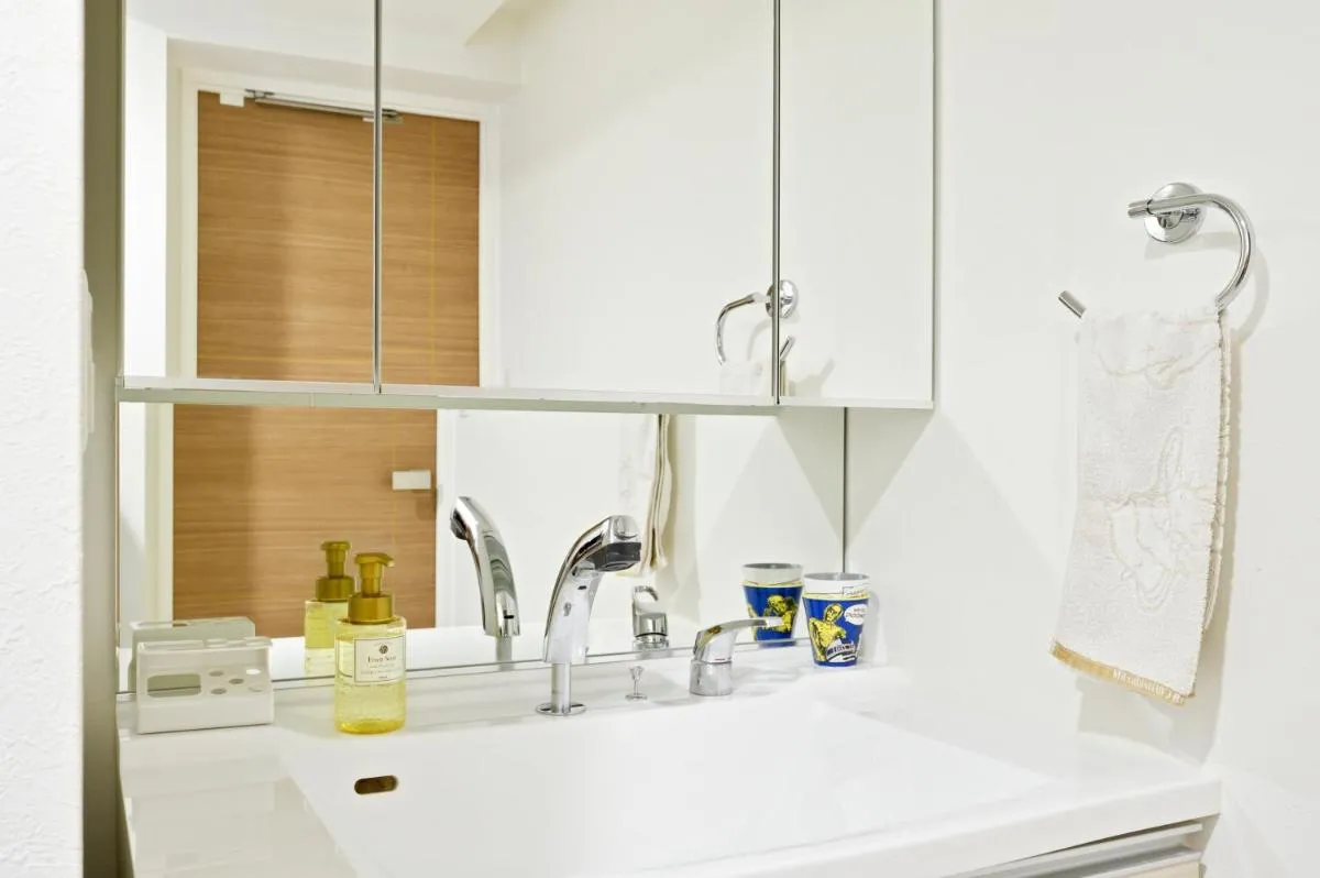 Image 6 of Namba 2 bedroom apartment, 1 min to Nippombashi