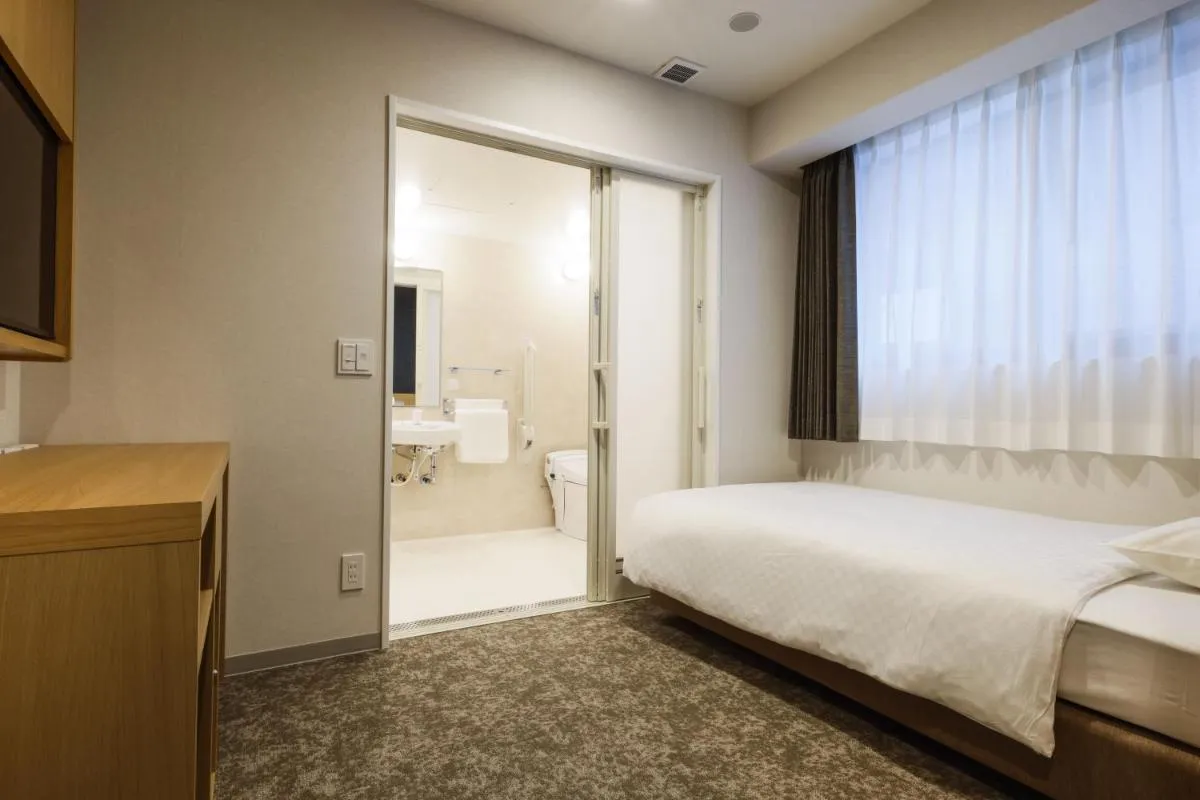 Image 6 of Plum Hotel