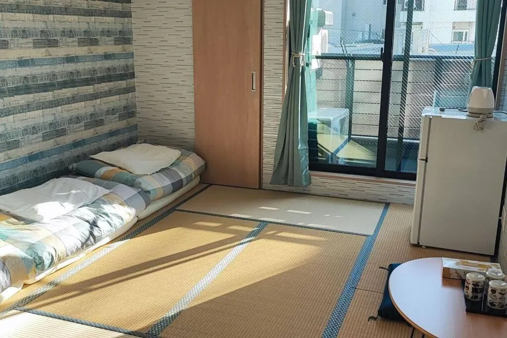 Image 1 of 全新上线花跡民宿4号馆303 萩之茶屋站一分钟！难波，心斋桥4分钟车程！通天阁，天王寺步行圈！