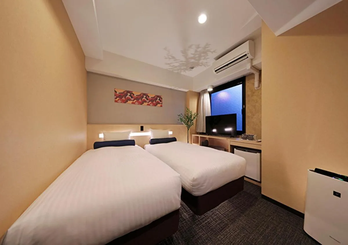 Image 6 of Shinsaibashi-Higashi Crystal Hotel