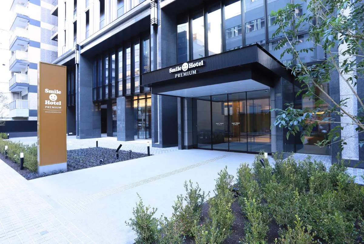 Image 2 of Smile Hotel Premium Osaka Hommachi