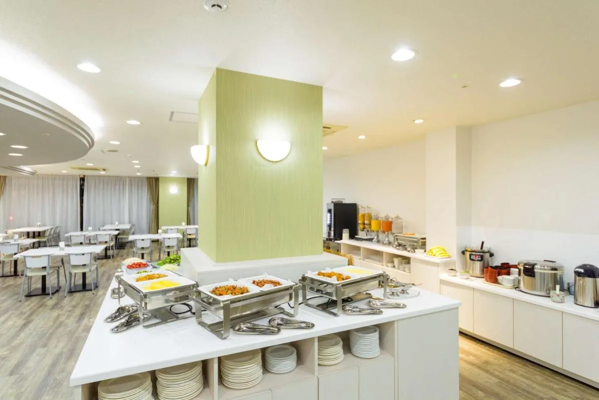Image 3 of SureStay Plus Hotel by Best Western Shin-Osaka
