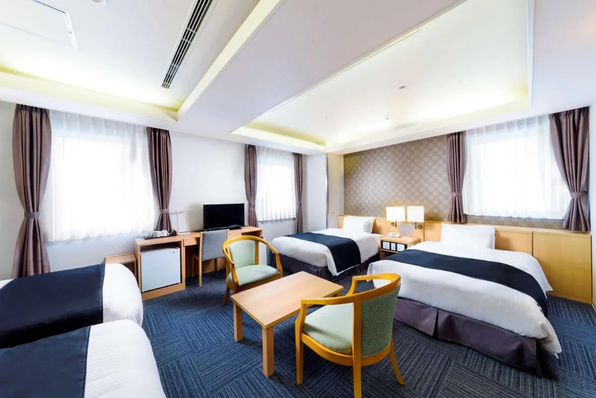 Image 1 of SureStay Plus Hotel by Best Western Shin-Osaka