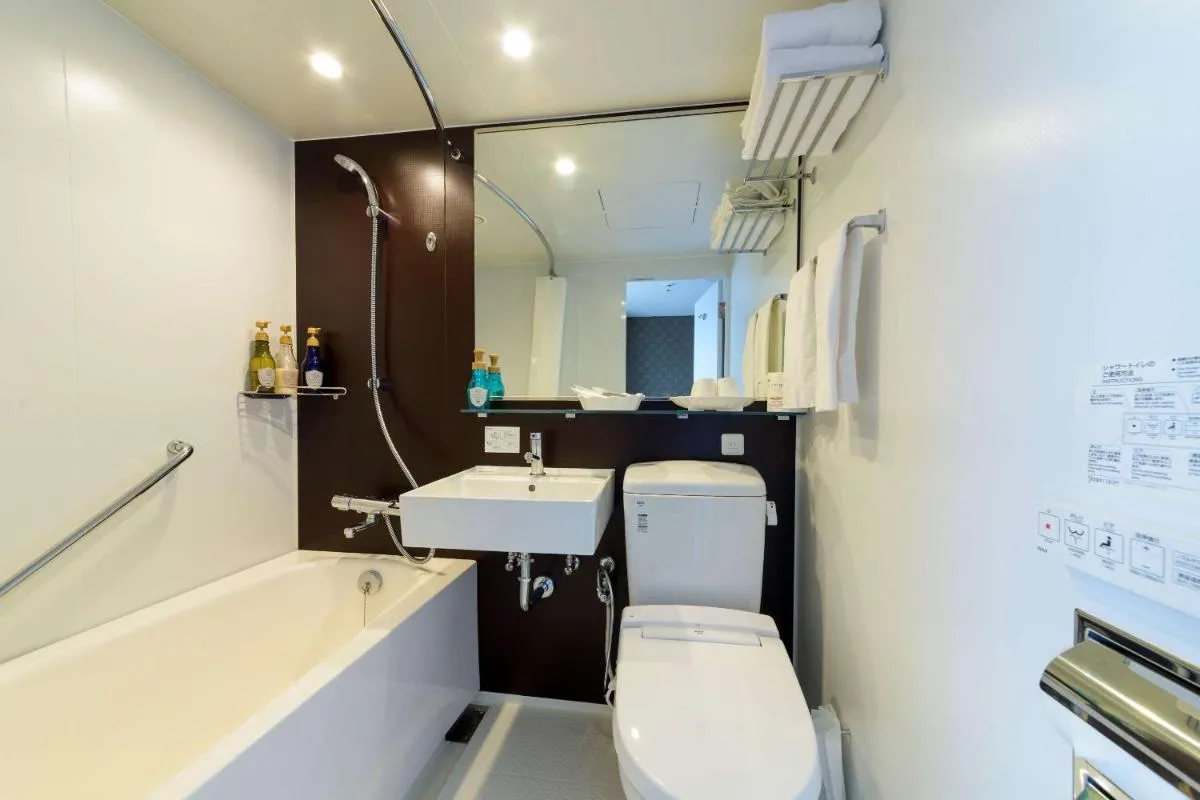 Image 6 of SureStay Plus Hotel by Best Western Shin-Osaka