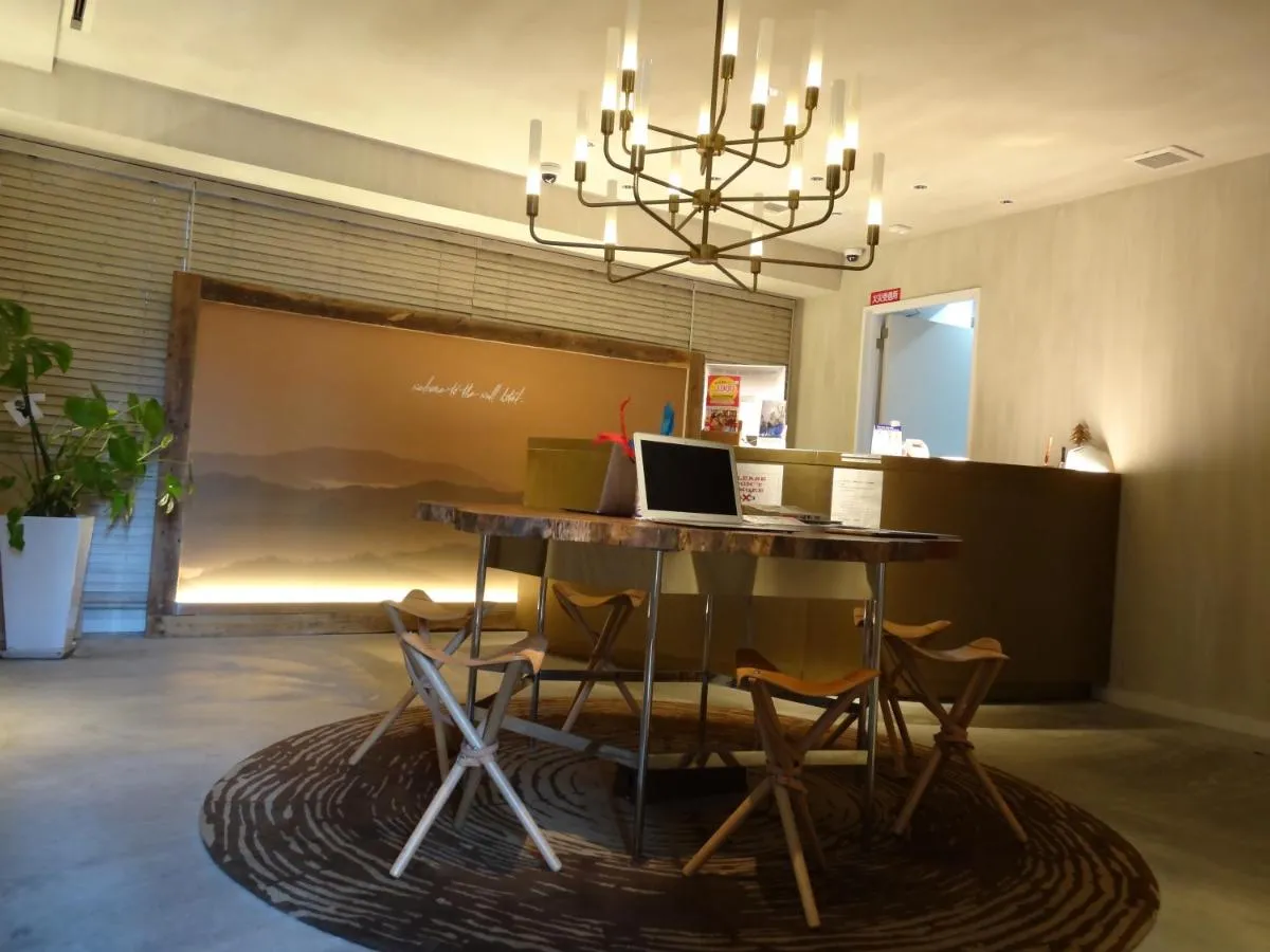 Image 2 of The Wall Hotel