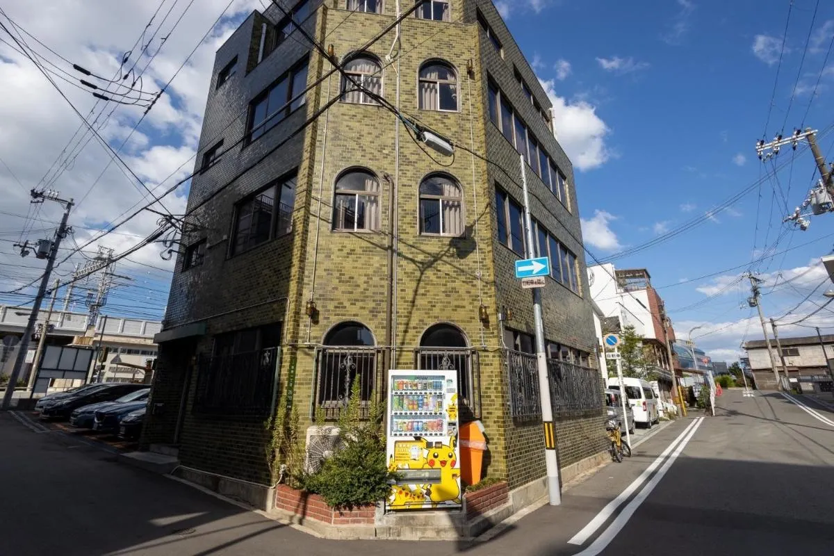 Image 5 of Universal Point House