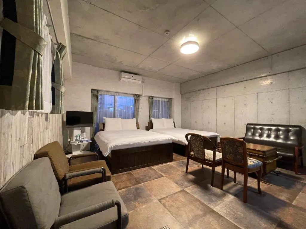 Image of WOLF PACK apartment 21