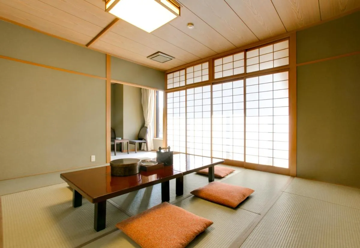 Image 4 of Yamatoya Honten Ryokan Osaka