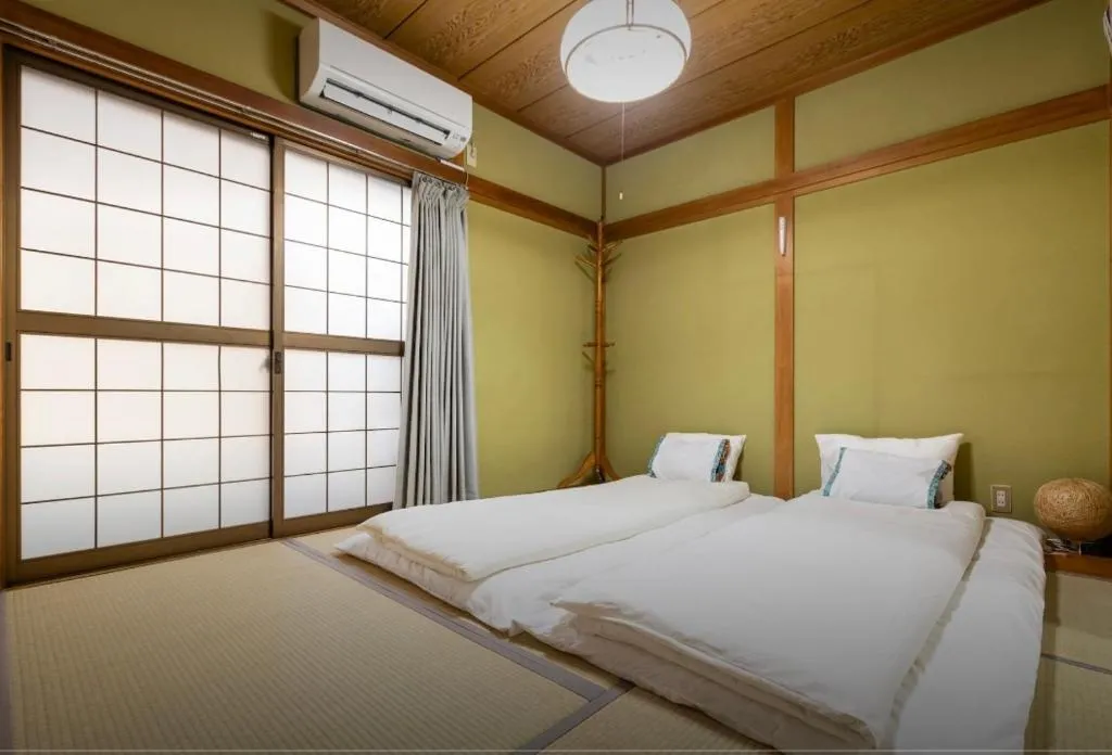 Image of 10mins train to Namba, 4 mins walk to stn, 2 floors japanese style , 2-8 people