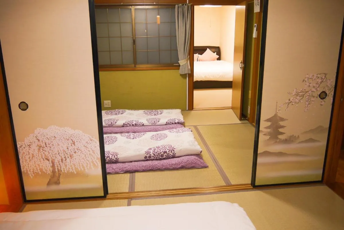 Image 4 of 10mins train to Namba, 4 mins walk to stn, 2 floors japanese style , 2-8 people