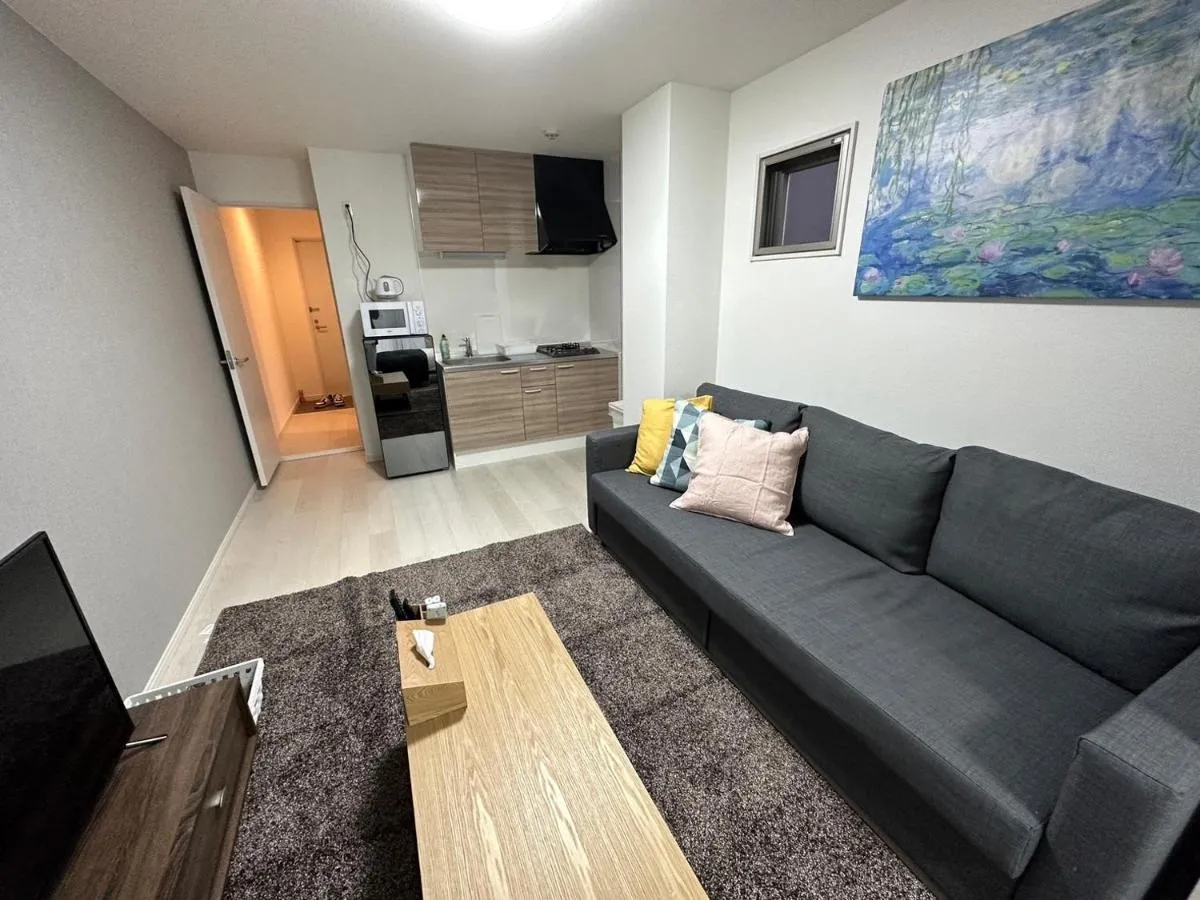 Image 3 of Apartment Namba Style VR