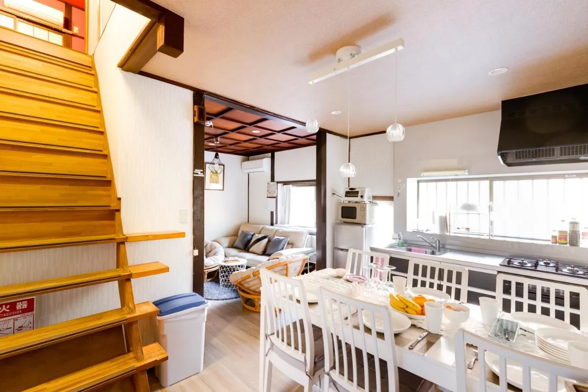 Image 2 of Family house (private house)