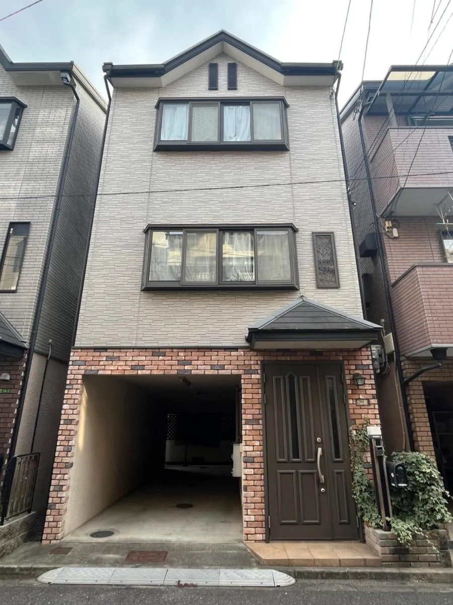 Image 1 of H2H VILLA鴫野西 三層公寓【JR京橋步行6分鐘】機場直達 容納6人3房1廳 自助入住 帶車位