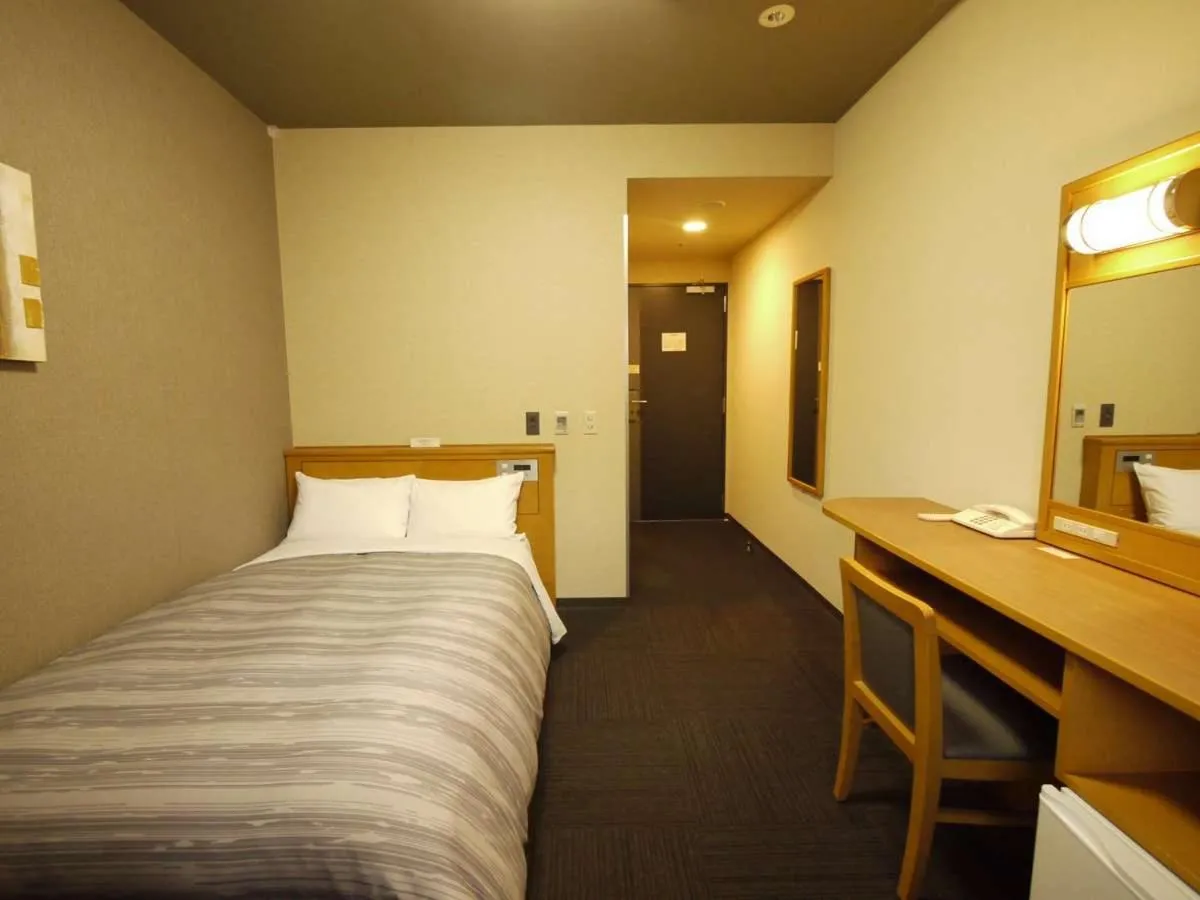 Image 6 of Hotel Route-Inn Osaka Honmachi