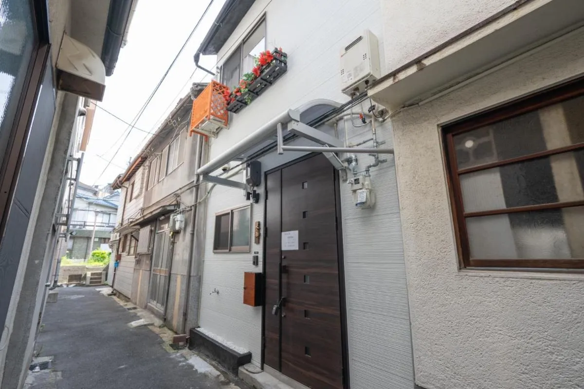 Image 5 of Official TRhouses 米御東桜 15 minutes to Shinsaibashi, Kuromon Market and Namba