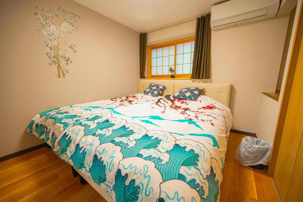 Image of Official TRhouses 米御 四季 15 minutes to Shinsaibashi, Kuromon Market and Namba