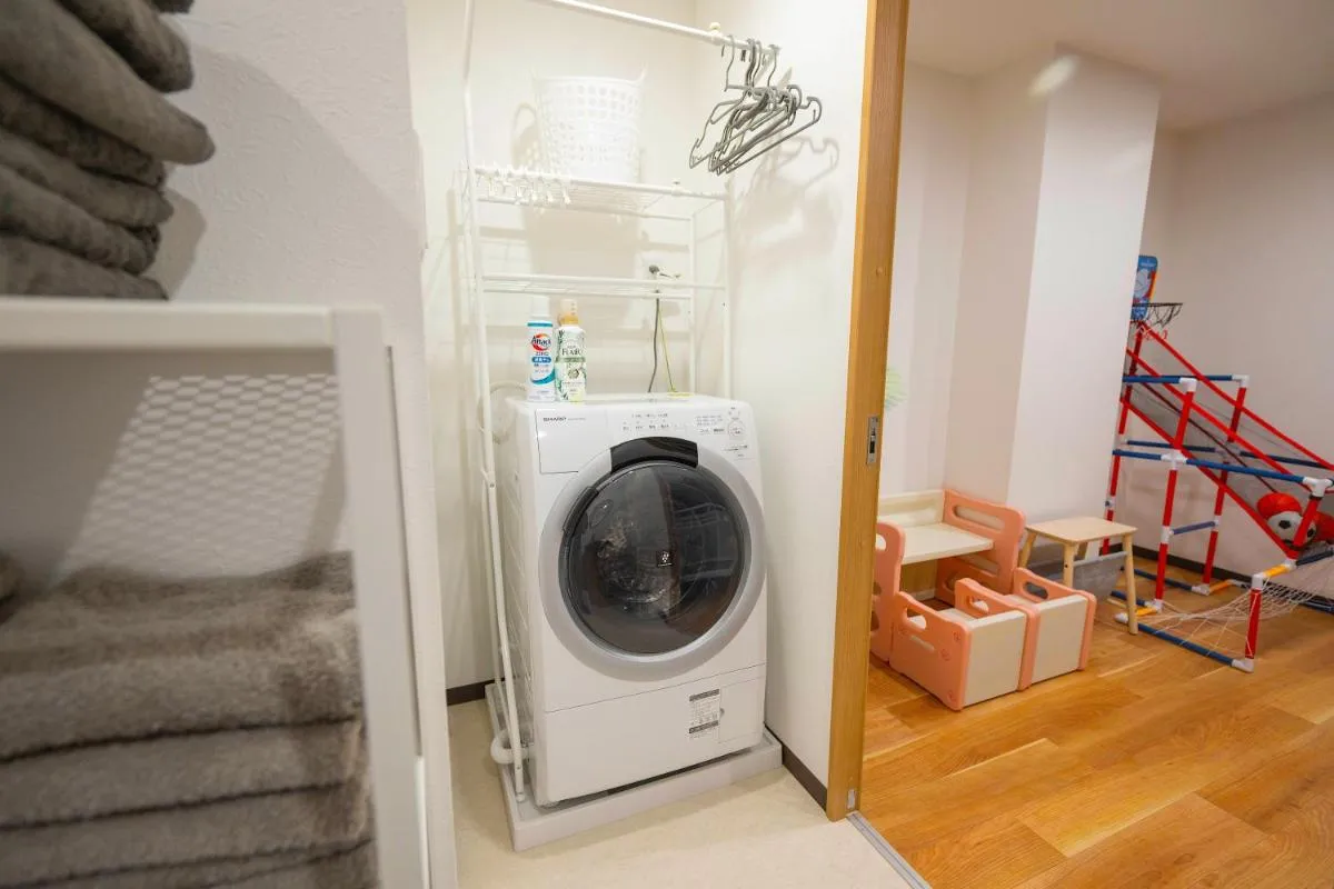 Image 4 of Official TRhouses 米御 四季 15 minutes to Shinsaibashi, Kuromon Market and Namba