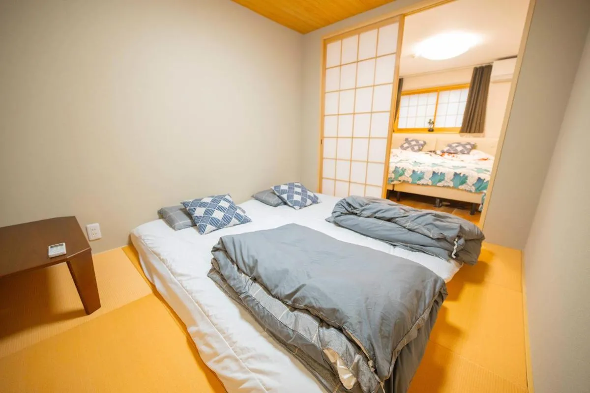 Image 1 of Official TRhouses 米御 四季 15 minutes to Shinsaibashi, Kuromon Market and Namba