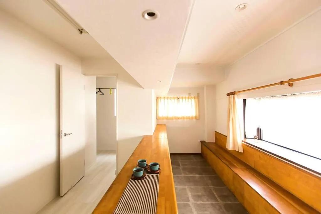 Image 2 of Osaka SENJU big Tatami house Max 16ppl direct to KIX airport