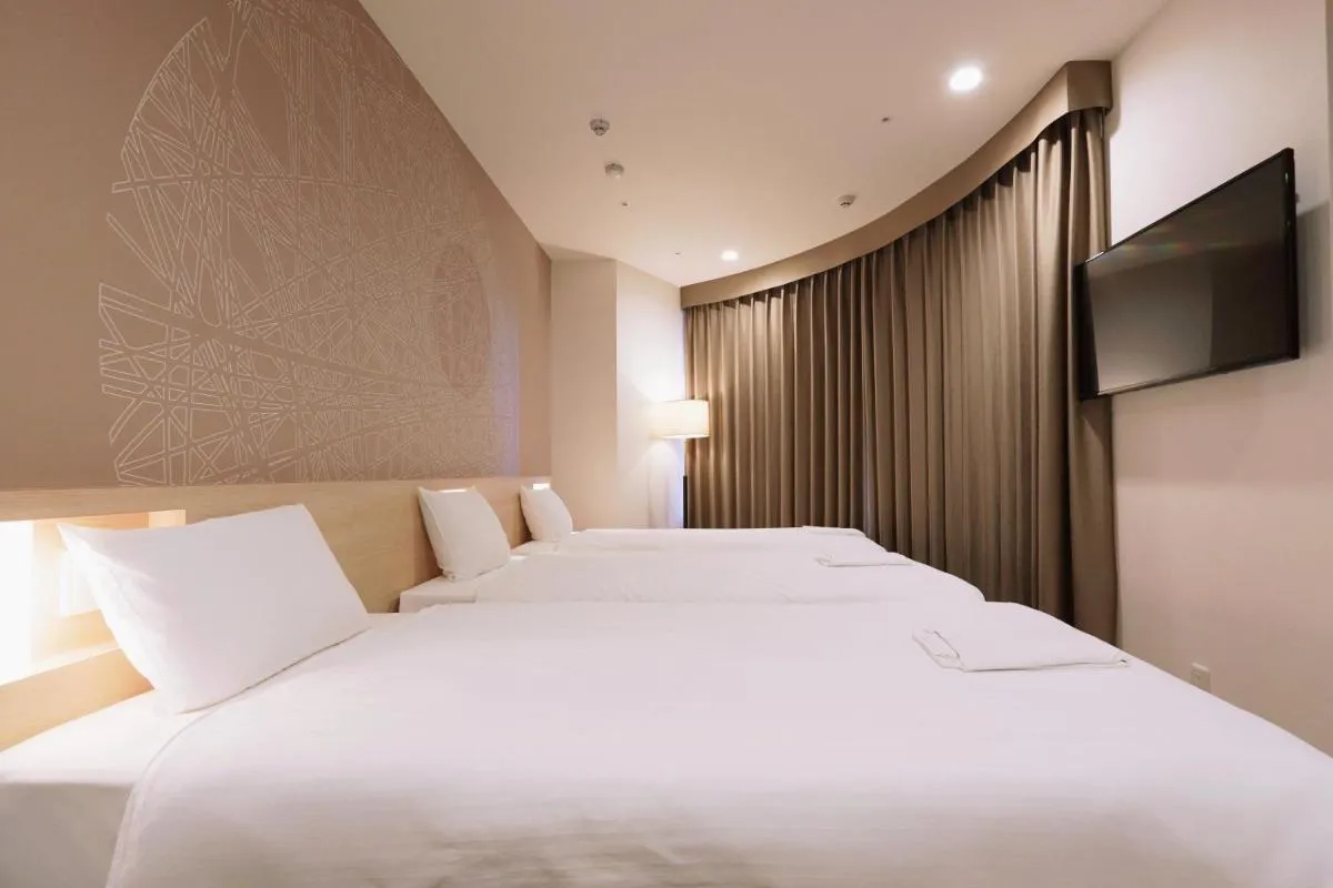Image 2 of Park Central Sakura Hotel
