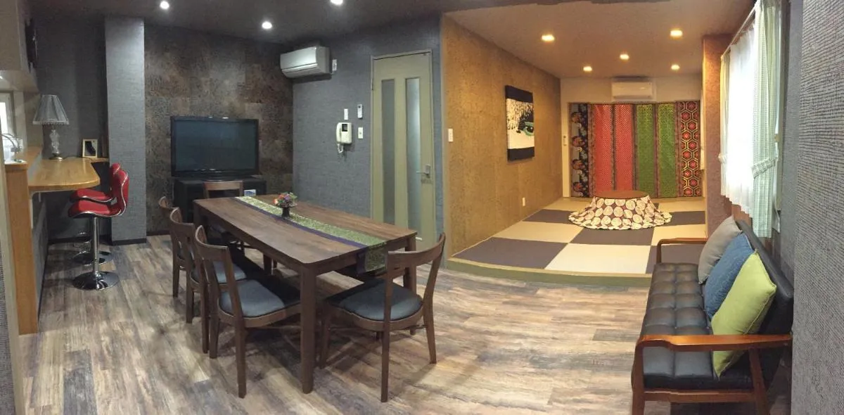 Image 4 of Penthouse