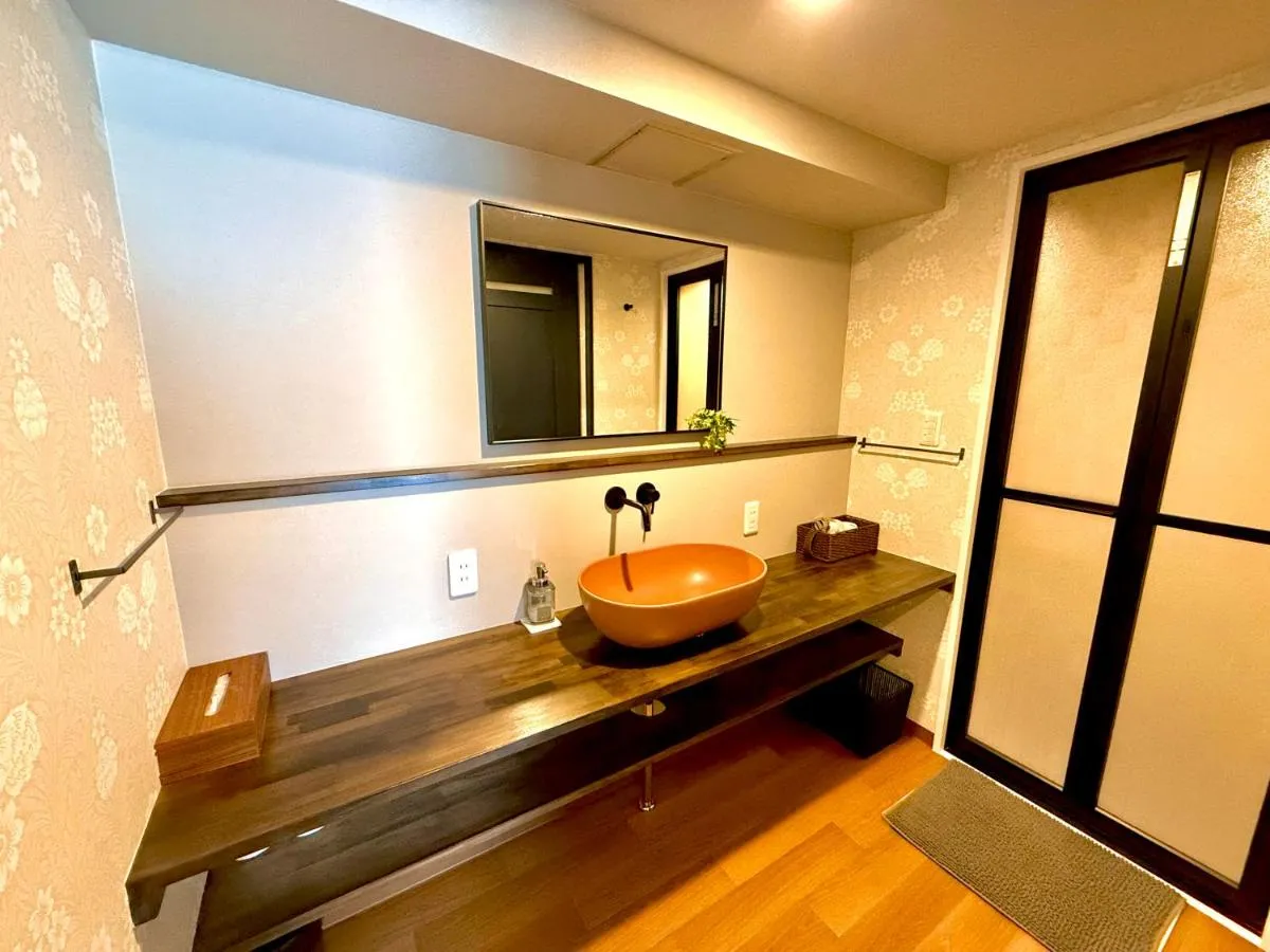 Image 2 of Penthouse