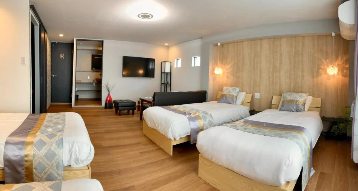 Image 6 of Penthouse