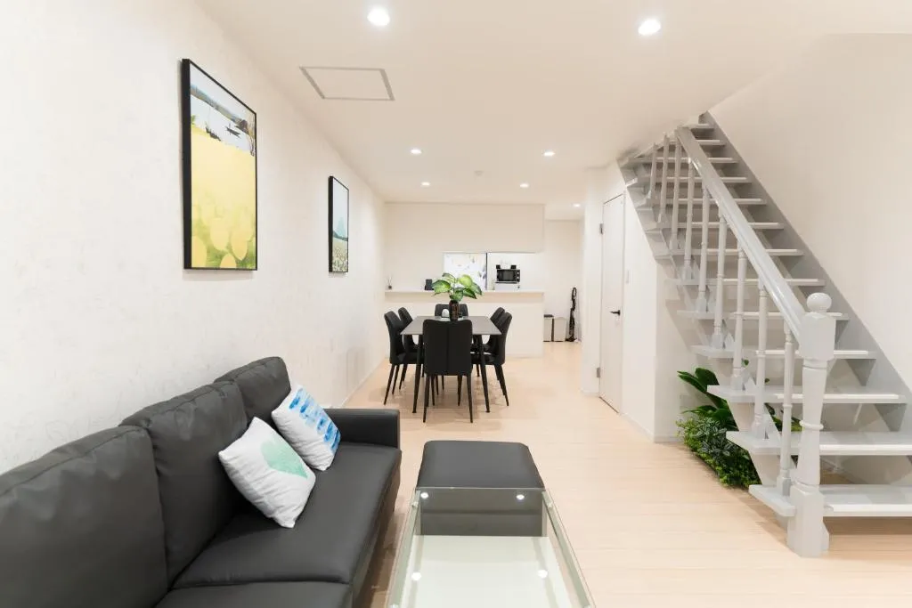 Image of Renga House