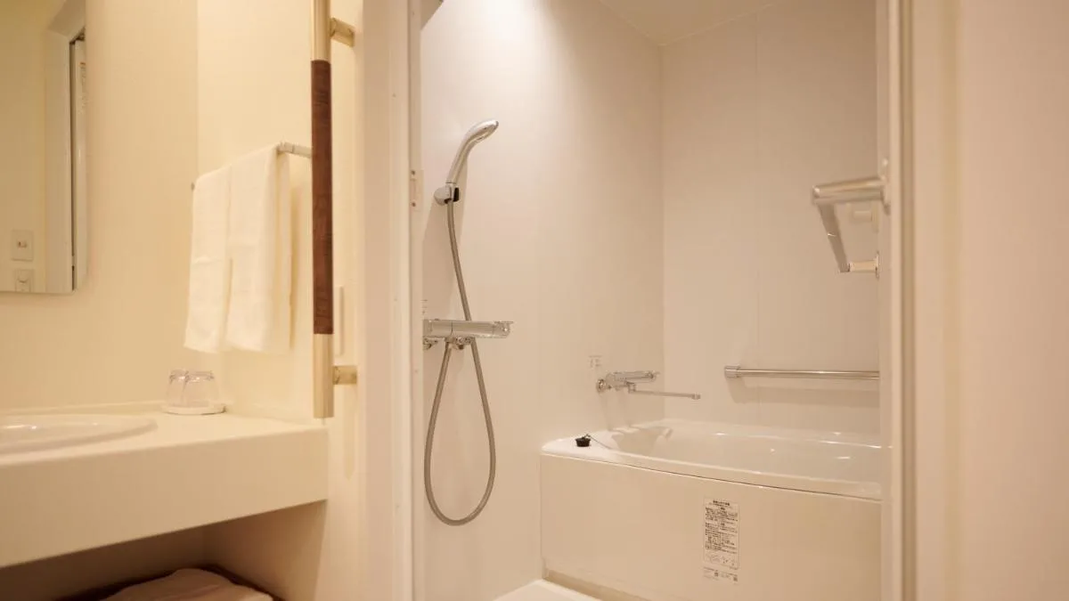 Image 2 of Shin-Osaka Station Hotel