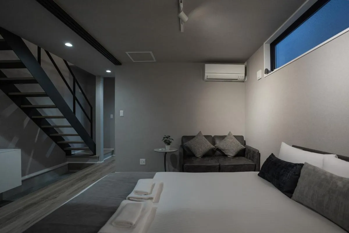 Image 1 of 西九条 Villa deLuxe – 高端设计奢华2卧一户建 可住6人 USJ电车5分 极致舒适体验